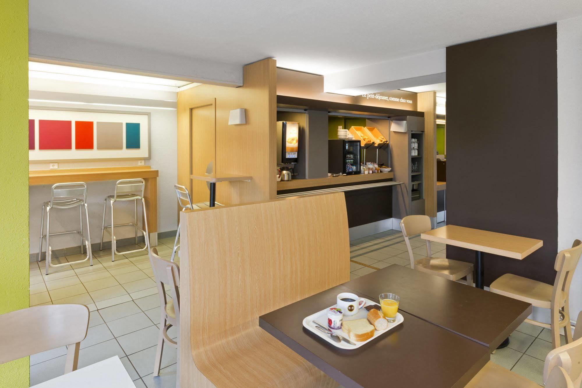 B&B Hôtel Morlaix Saint-Martin-des-Champs  Exterior foto